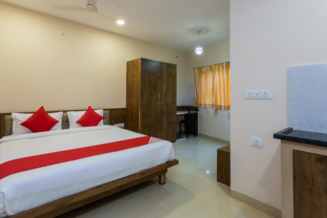 Oyo Hotel Badri Inn & Yatri Niwas جبلبور المظهر الخارجي الصورة
