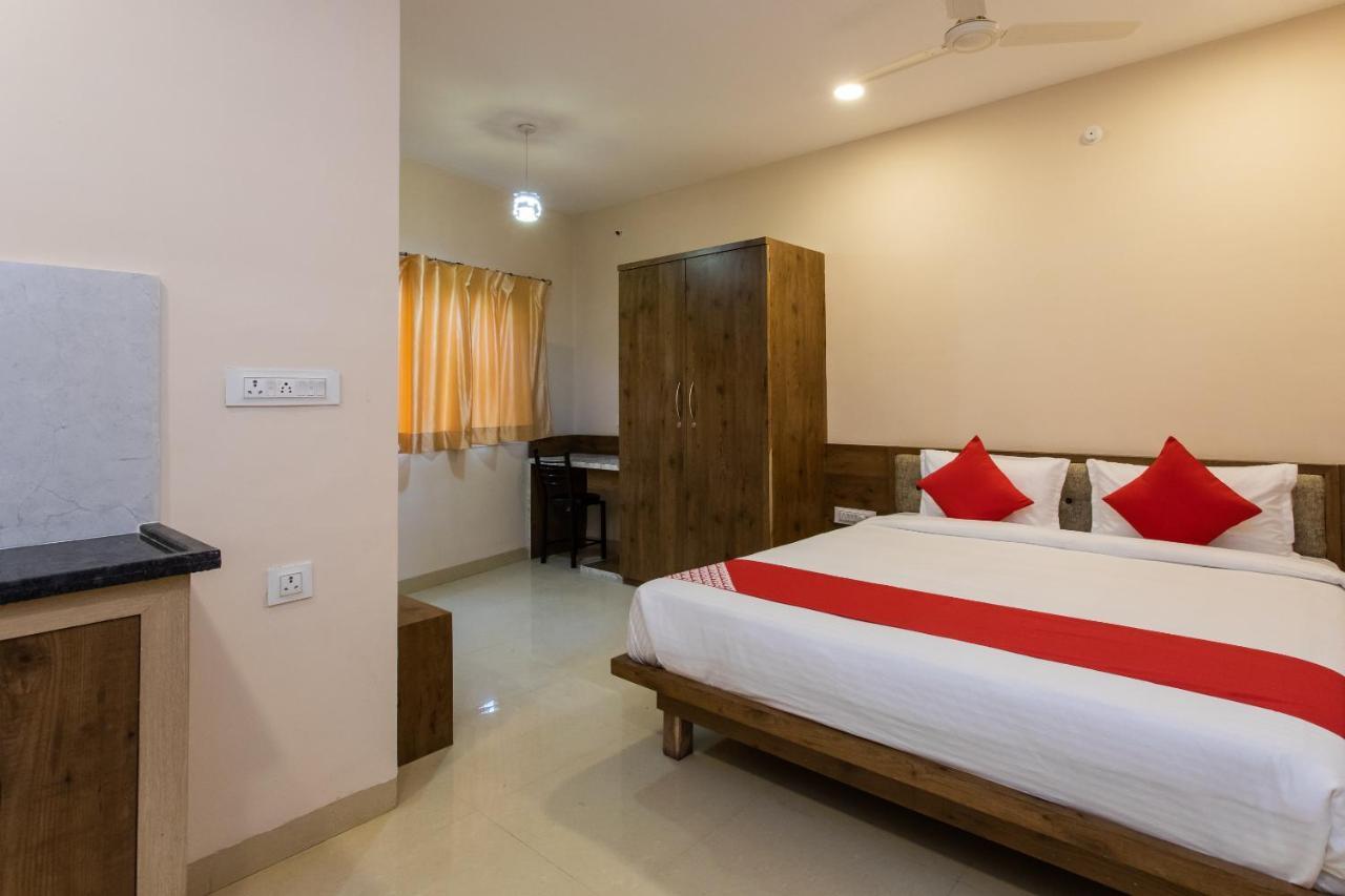 Oyo Hotel Badri Inn & Yatri Niwas جبلبور المظهر الخارجي الصورة