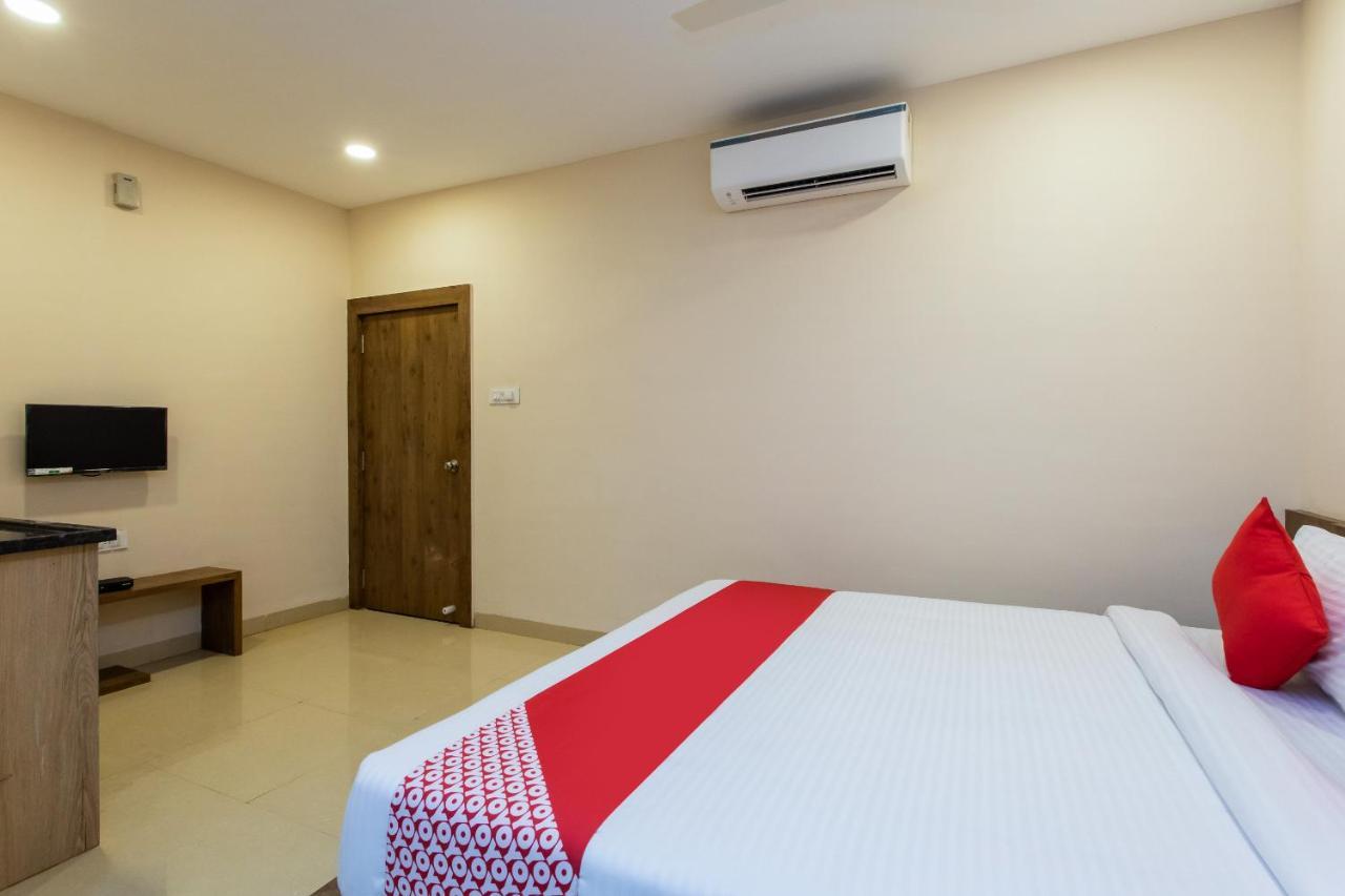 Oyo Hotel Badri Inn & Yatri Niwas جبلبور المظهر الخارجي الصورة