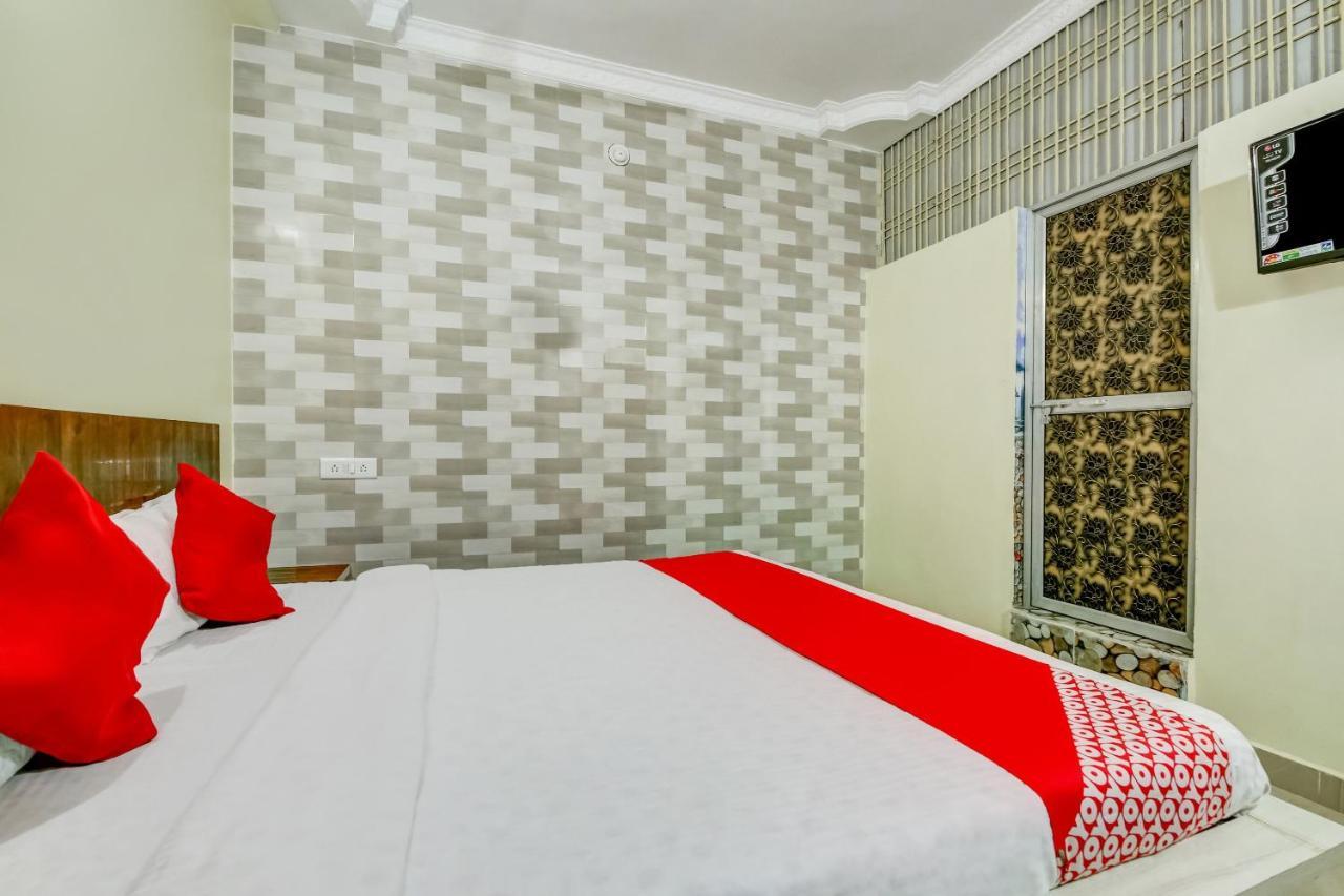 Oyo Hotel Badri Inn & Yatri Niwas جبلبور المظهر الخارجي الصورة