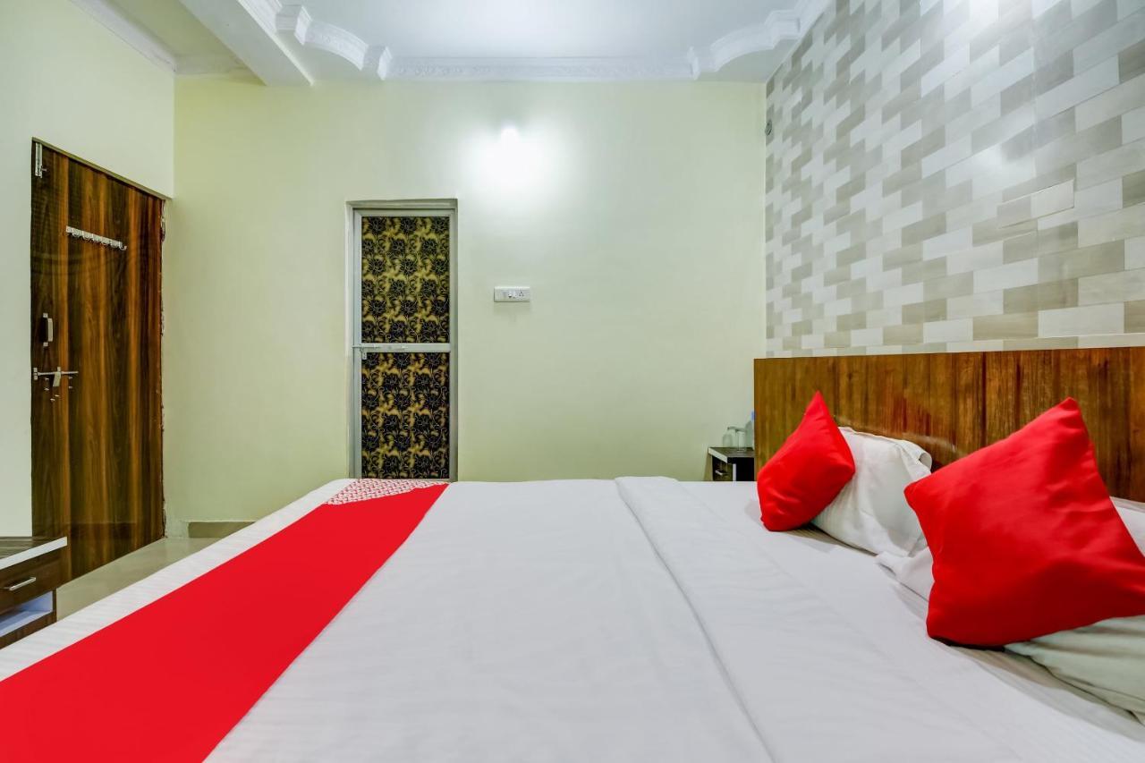 Oyo Hotel Badri Inn & Yatri Niwas جبلبور المظهر الخارجي الصورة