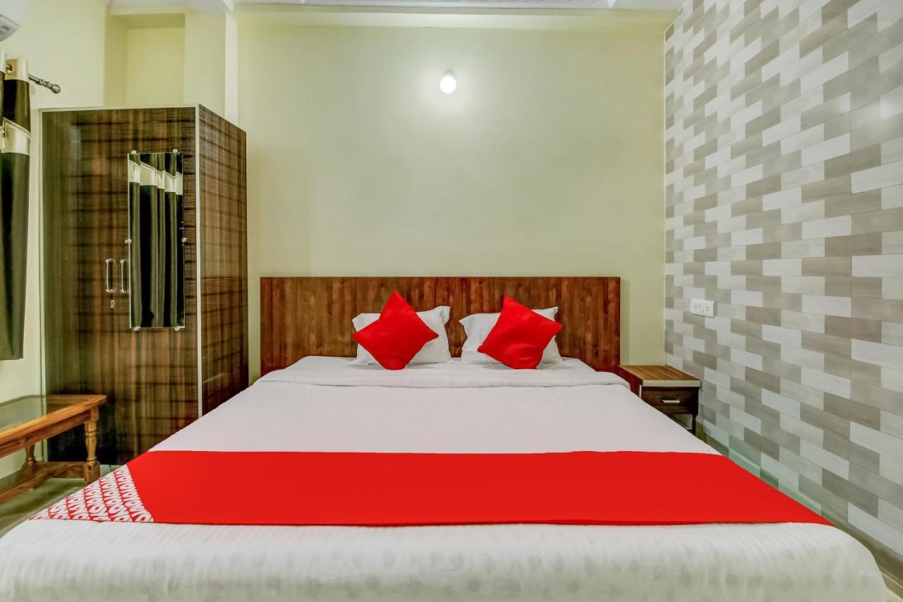 Oyo Hotel Badri Inn & Yatri Niwas جبلبور المظهر الخارجي الصورة