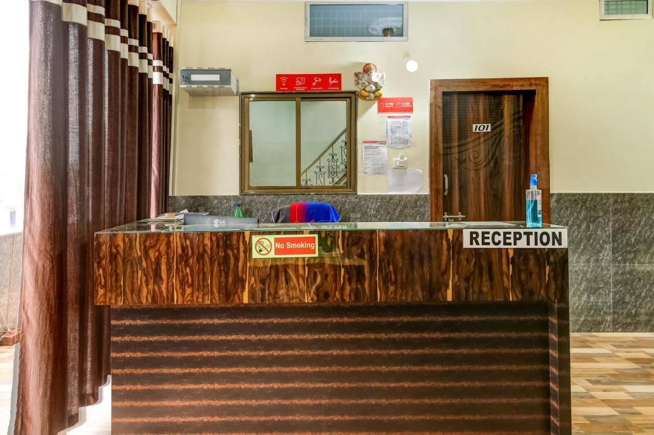Oyo Hotel Badri Inn & Yatri Niwas جبلبور المظهر الخارجي الصورة